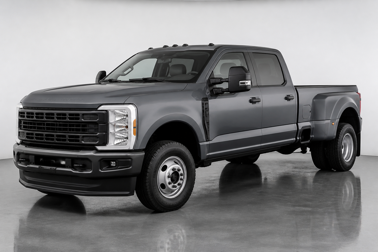 Heavy-duty pickup representing Ford Super Duty P1000 questions